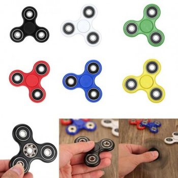 *** ƯU Đ&Atilde;I MUA SỈ *** CON QUAY FIDGET SPINNERS (200 c&aacute;i)