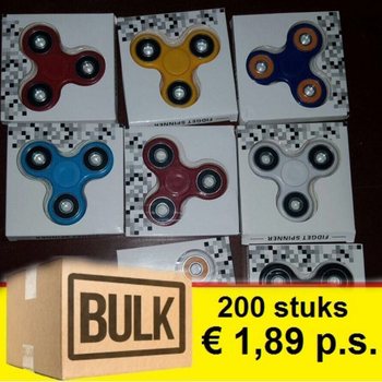 *** ƯU Đ&Atilde;I MUA SỈ *** CON QUAY FIDGET SPINNERS (200 c&aacute;i)