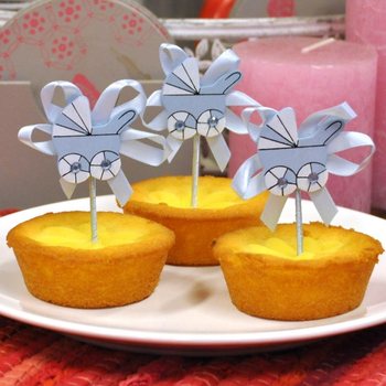 Que Cắm Cupcake Sinh Nhật Bé - Xe Đẩy Màu Xanh (12 cái)