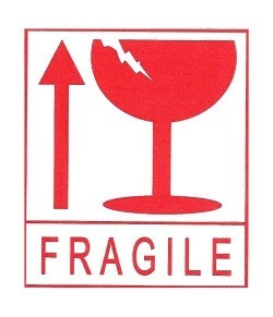 Nh&atilde;n D&aacute;n Fragile / Decal H&agrave;ng Dễ Vỡ (45 tờ)
