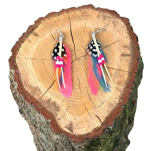 Bông tai phong cách Ibiza đính lông vũ màu hồng fuchsia (1 chiếc)