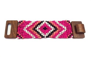 Vòng Tay Gỗ Aztec Khóa Cài Màu Hồng Fuchsia (1 chiếc)