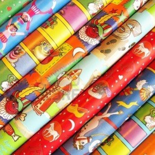 Cuộn Giấy G&oacute;i Qu&agrave; Sinterklaas Th&aacute;nh Nicholas 250 x 50 cm (Bộ 5 cuộn)