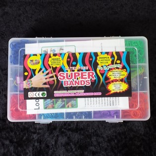 2.600 Sợi Thun Cầu Vồng / Chun Loom Band Trong Hộp Lớn (Hộp 6 Cái)