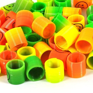 Đồ Chơi L&ograve; Xo Cầu Vồng Mini Cho Hộp Qu&agrave; May Mắn (60 chiếc)